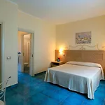 Ipomea Club Hotel 4*