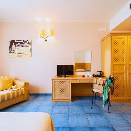 Ipomea Club فندق 4*