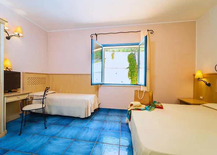 فندق Ipomea Club 4*